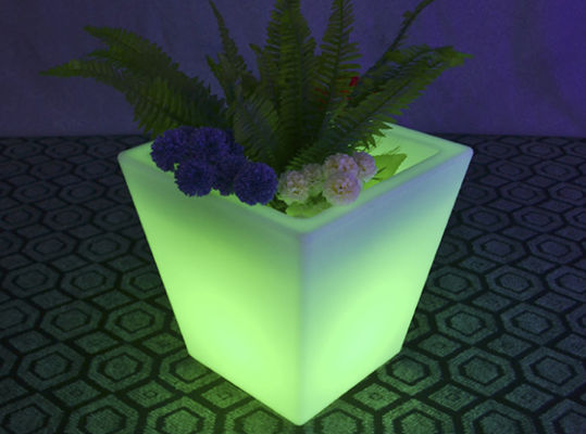 Panas tahan Custom Rotational Molding LED pot bunga PE penanam
