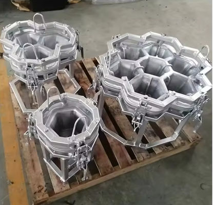 Produk Cetakan Rotasi Kapasitas Besar Aluminium LED Light Mold Corrosion Resistant