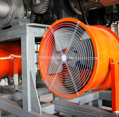 Shuttle Type Plastic Rotomolding Machine Custom Untuk Produk Kerongkong